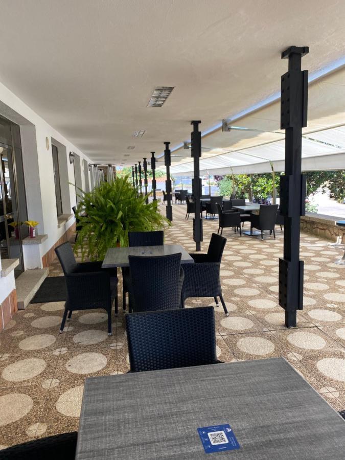 Hotel Las Cigueenas トルヒーリョ エクステリア 写真
