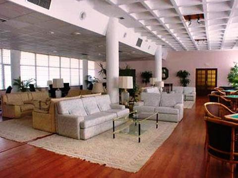 Hotel Las Cigueenas トルヒーリョ エクステリア 写真
